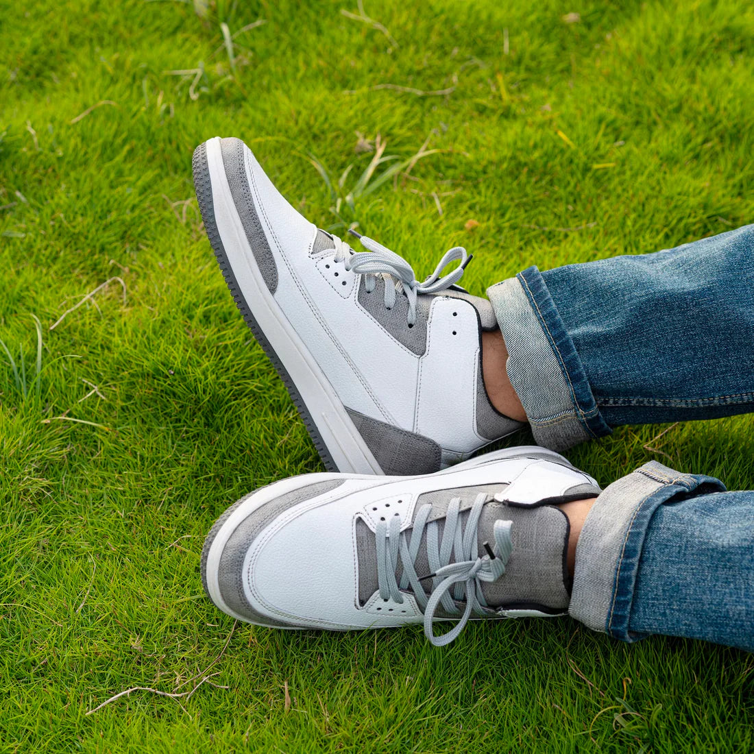 The Aurous Firestorm Ankle High Sneakers
