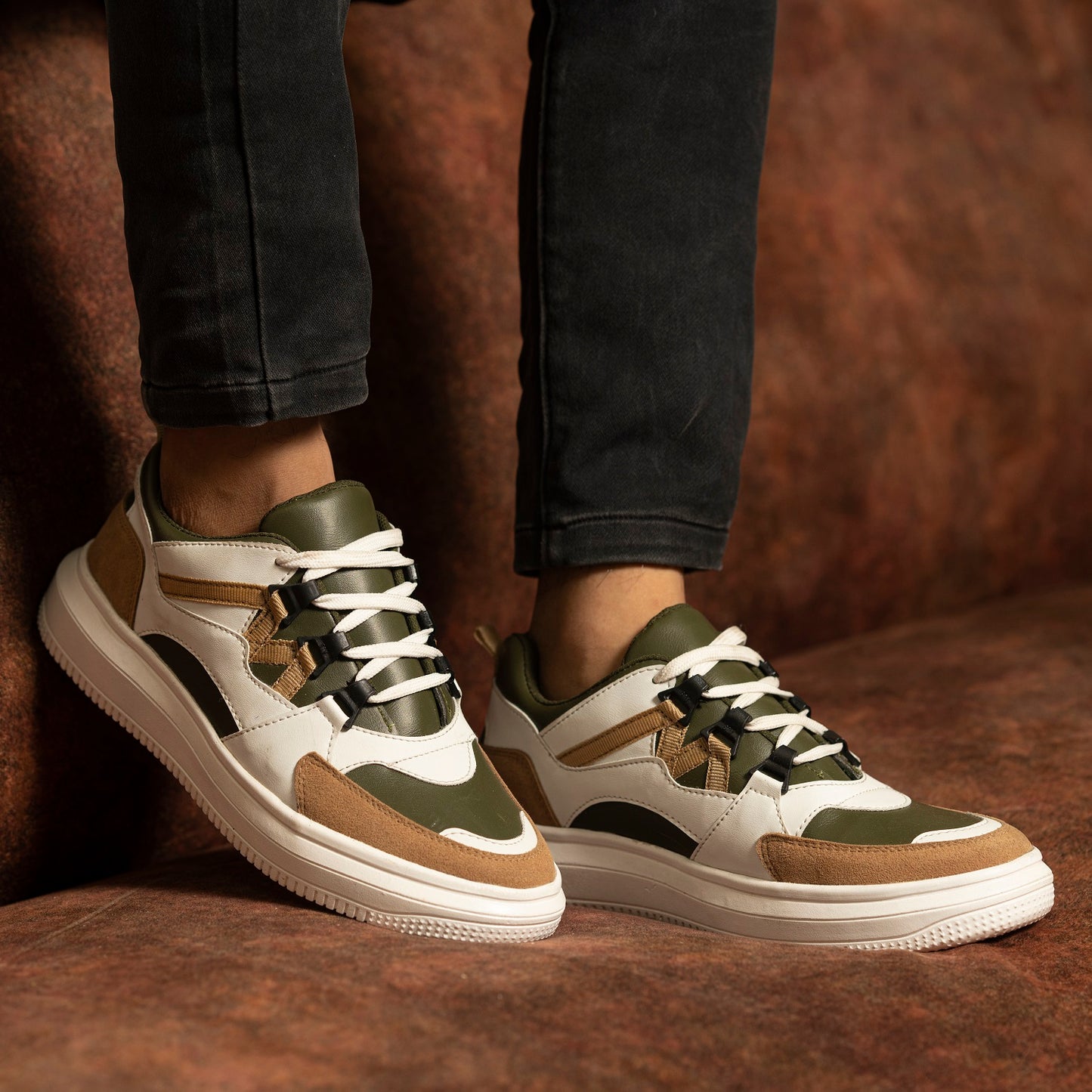 The Aurous Hawk Laceup Sneakers