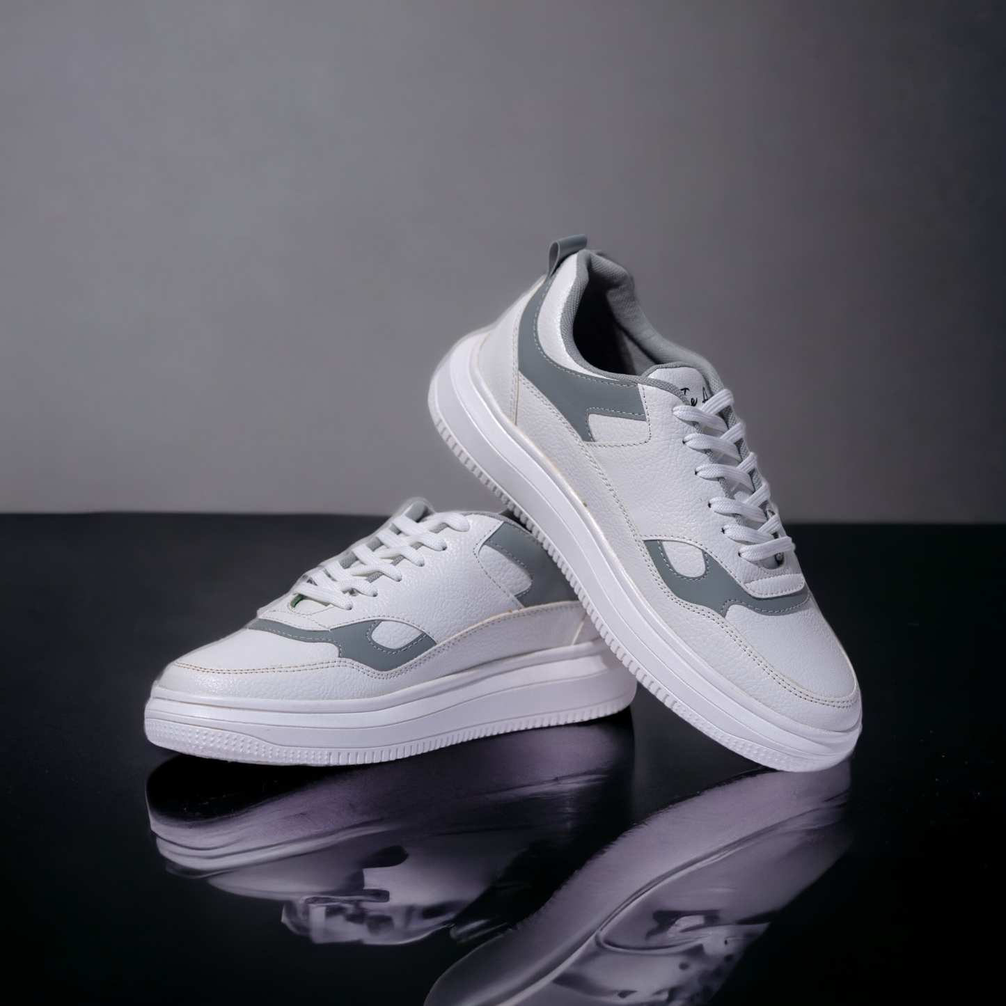 The Aurous Owen White Laceup Sneakers
