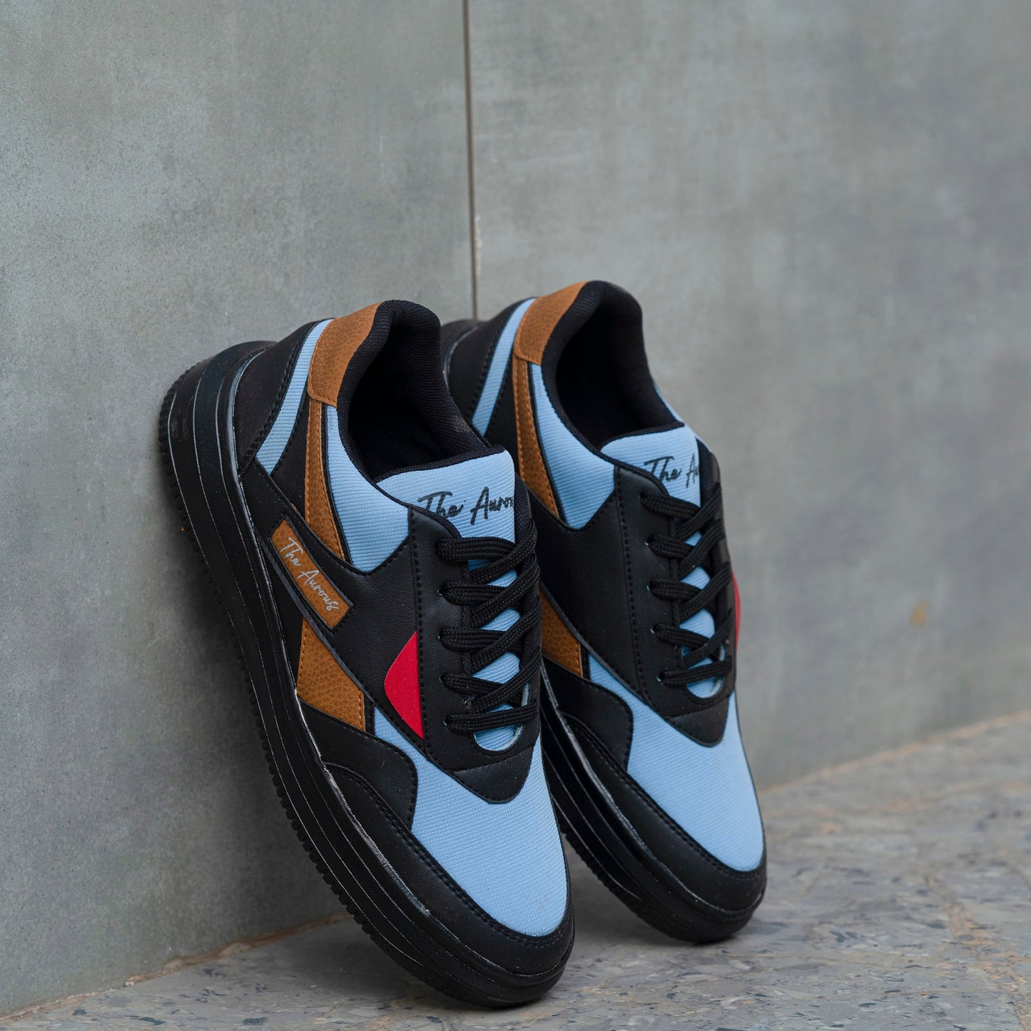 The Aurous Roar Laceup Sneakers