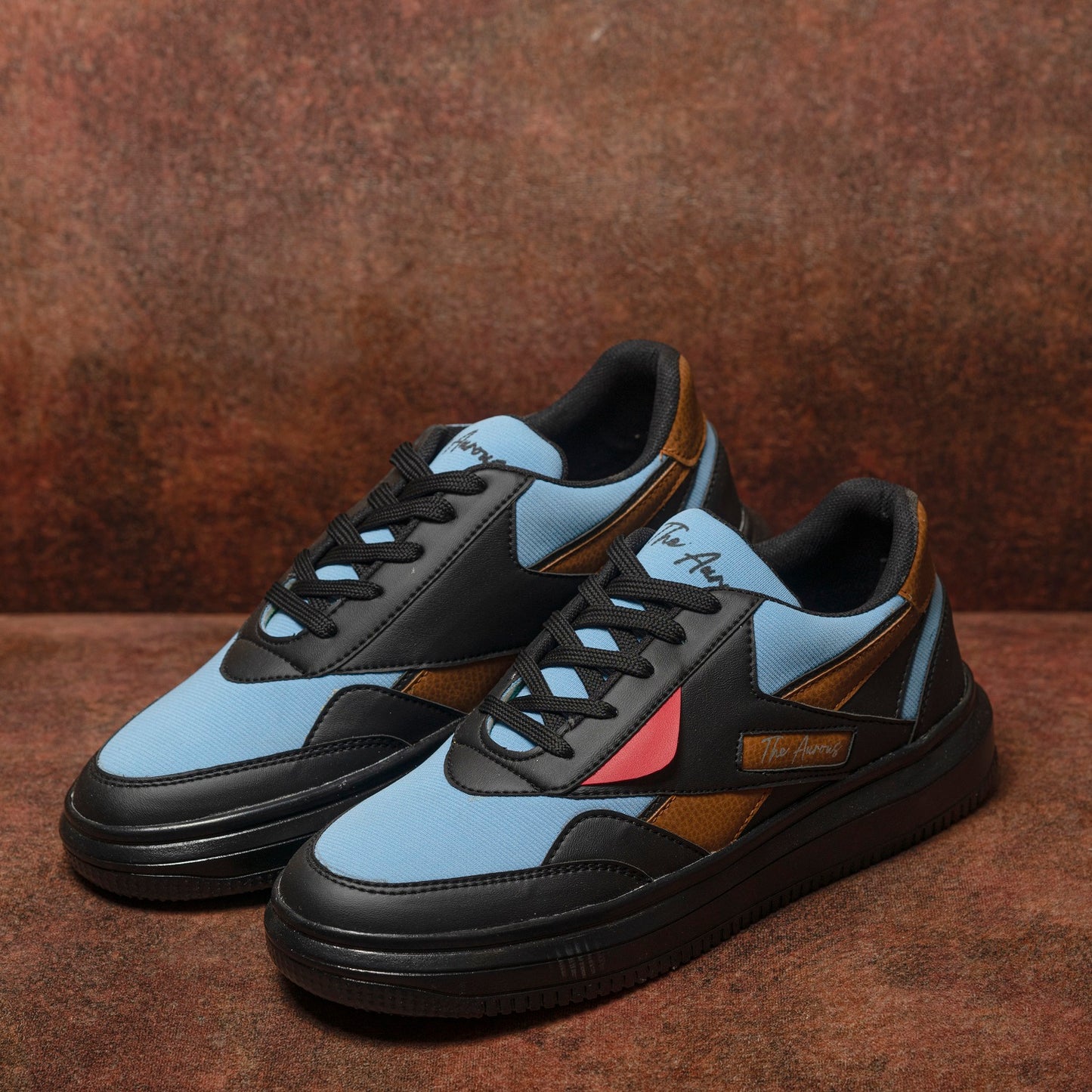 The Aurous Roar Laceup Sneakers