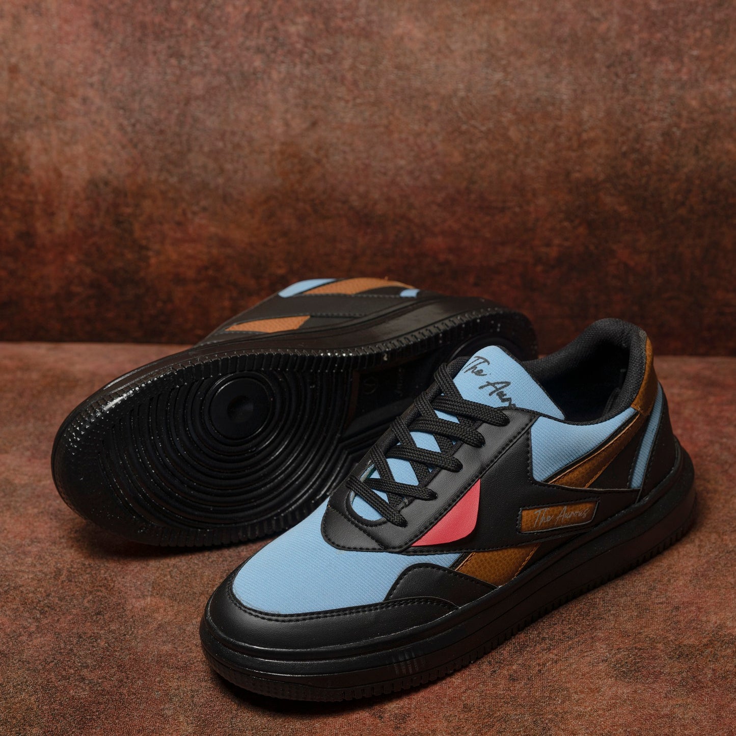 The Aurous Roar Laceup Sneakers