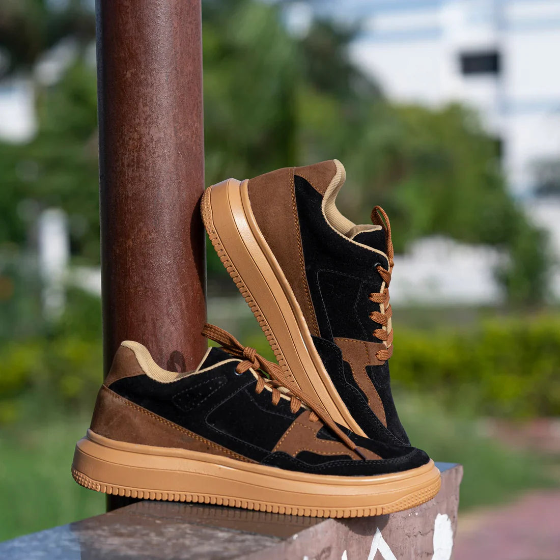 The Aurous Space Black Laceup Sneakers