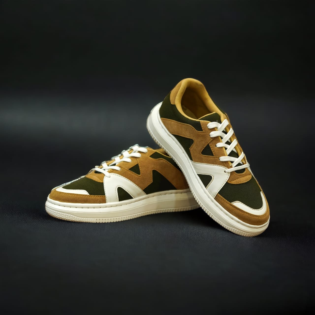 The Aurous Evoke Olive Laceup Sneakers