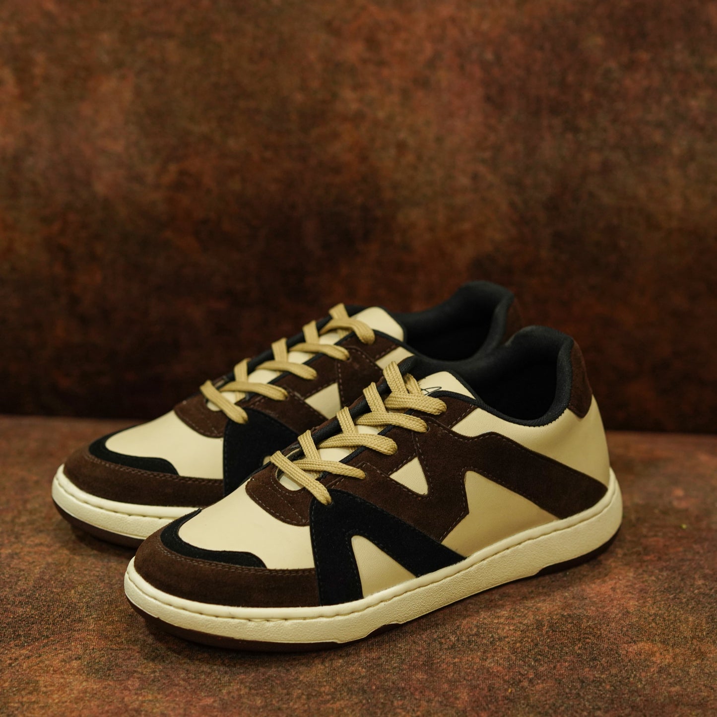 The Aurous Evoke Brown Laceup Sneakers