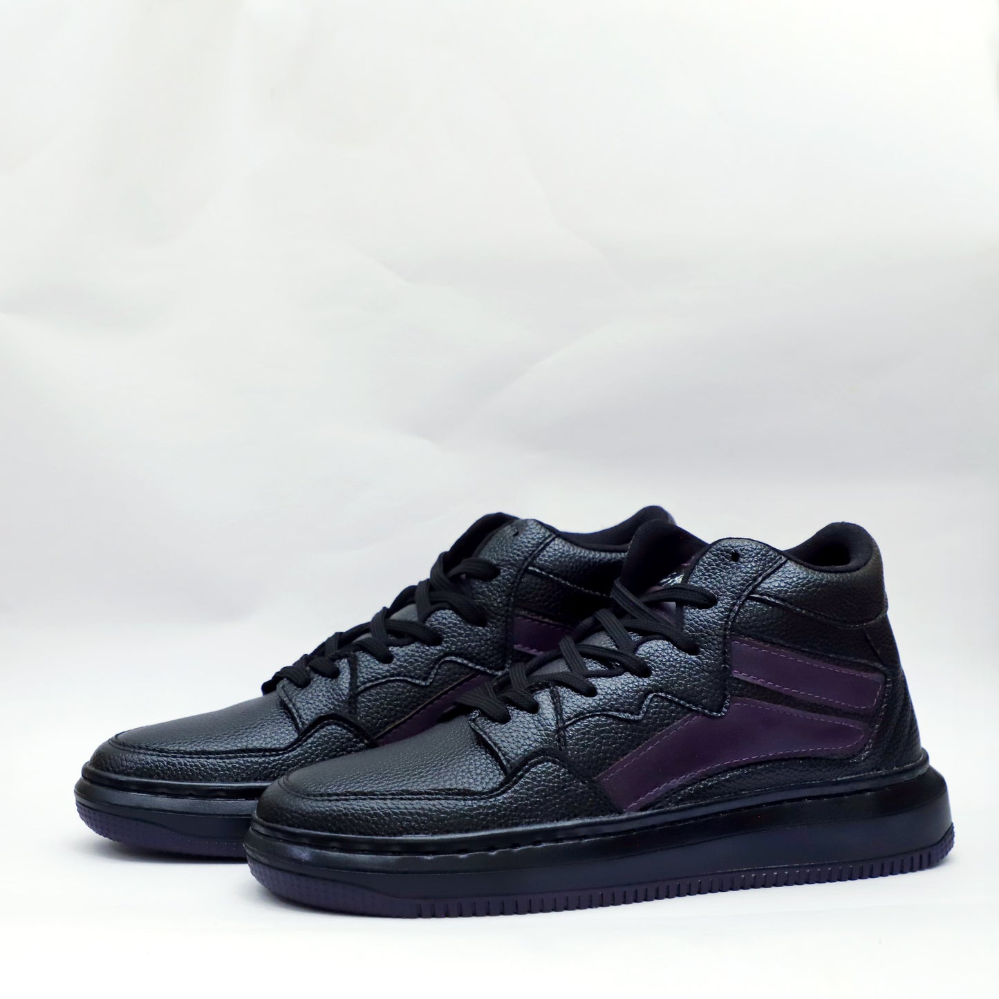 The Aurous Raven Black Laceup Sneakers