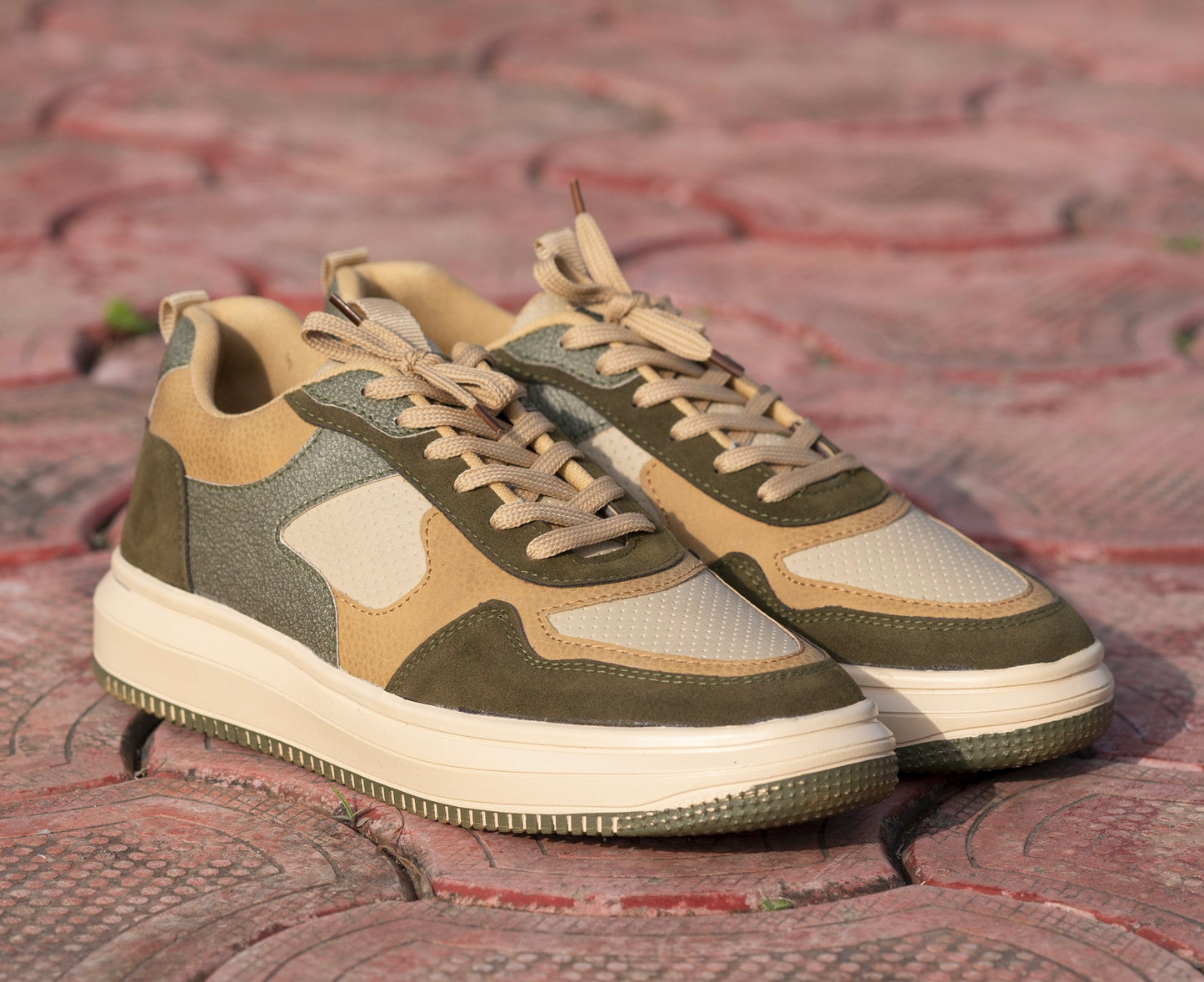 The Aurous Blaze Laceup Sneakers - Eco Green Edition