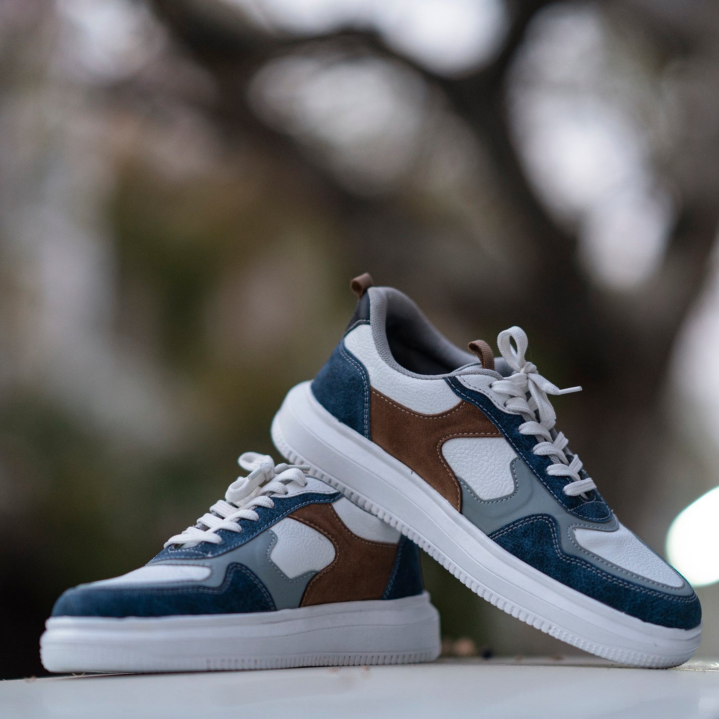 The Aurous Blaze Laceup Sneakers - White Edition