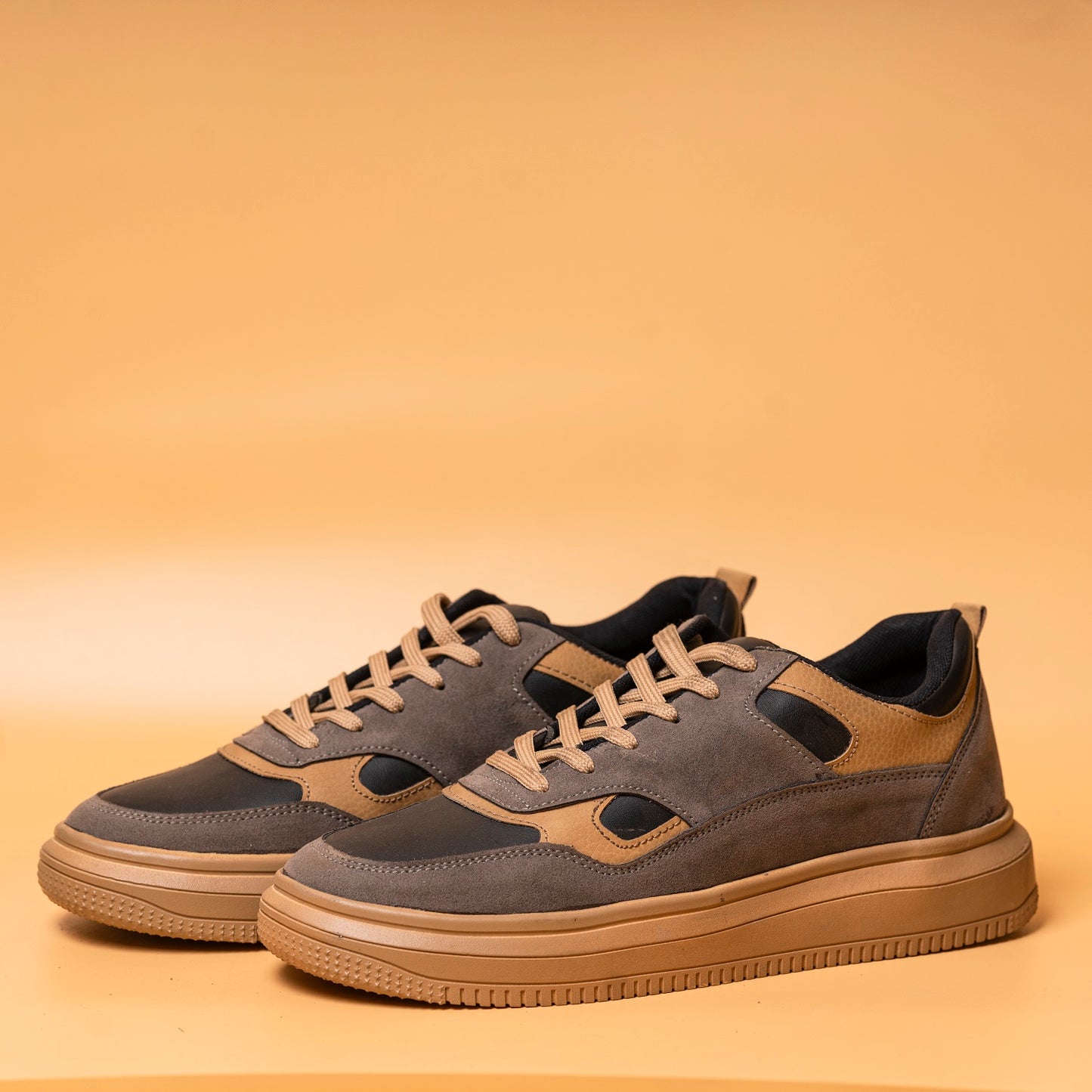 The Aurous Brooks Laceup Sneakers