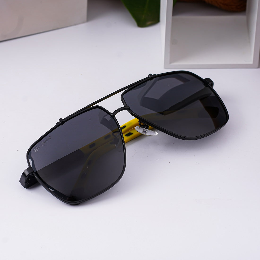 The Aurous Quad Polarized Square Sunglasses