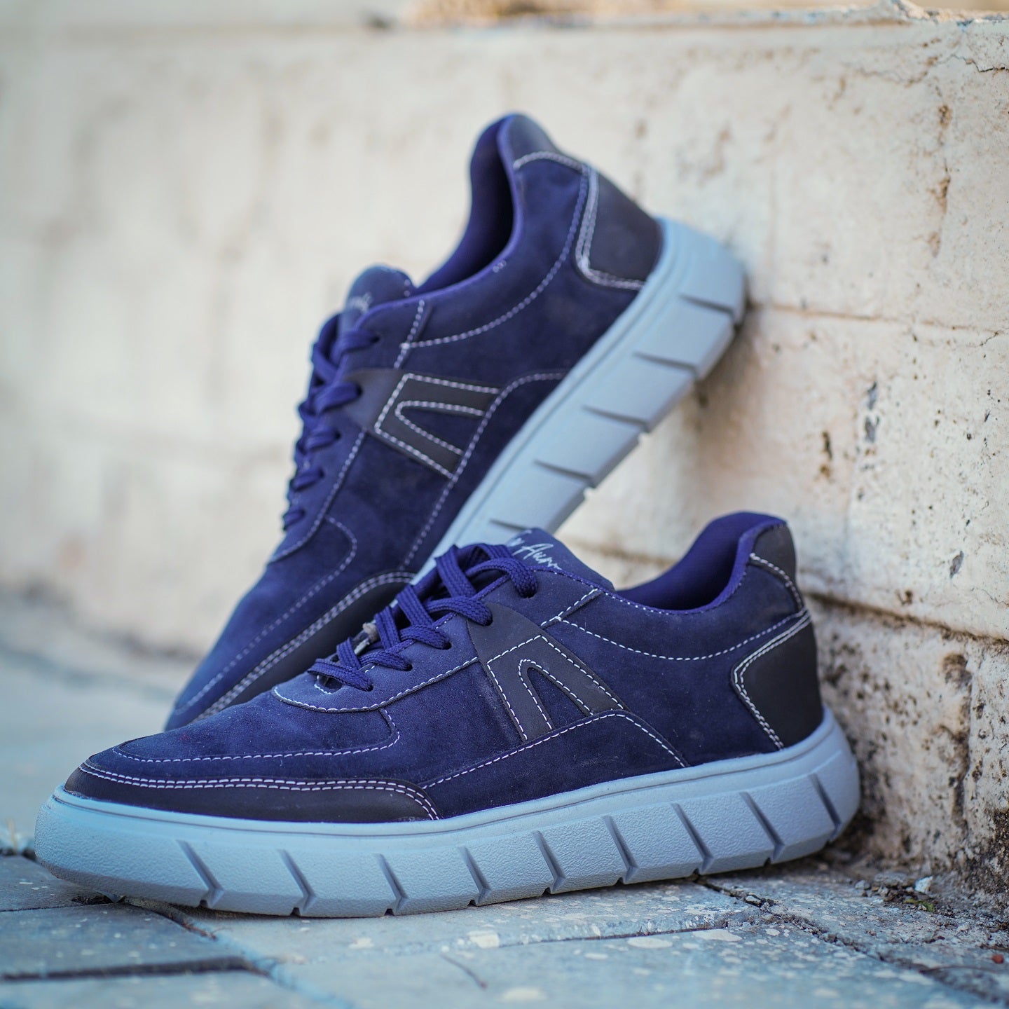 The Aurous Havock Tanned Sneakers