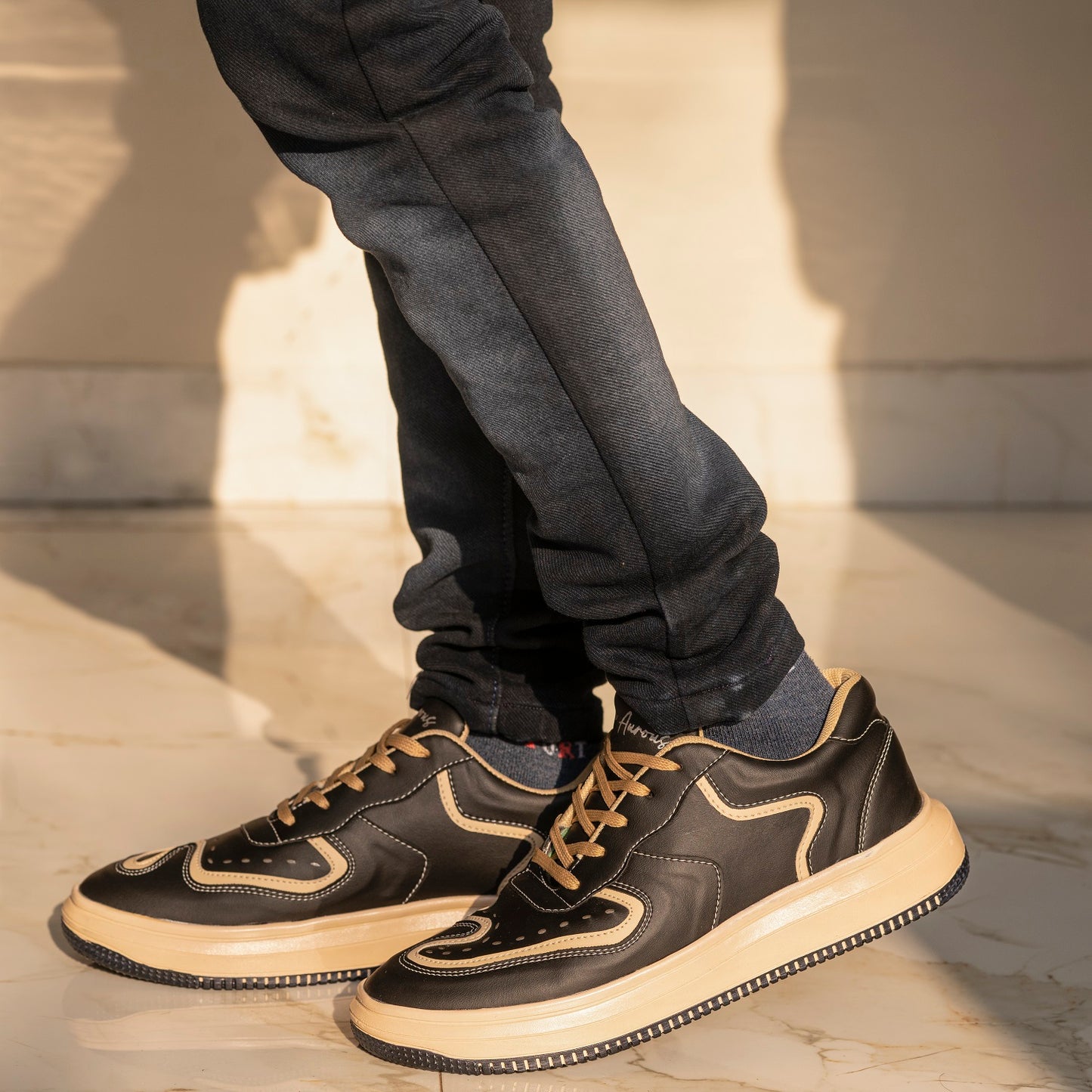 The Aurous Matteo Laceup Sneakers