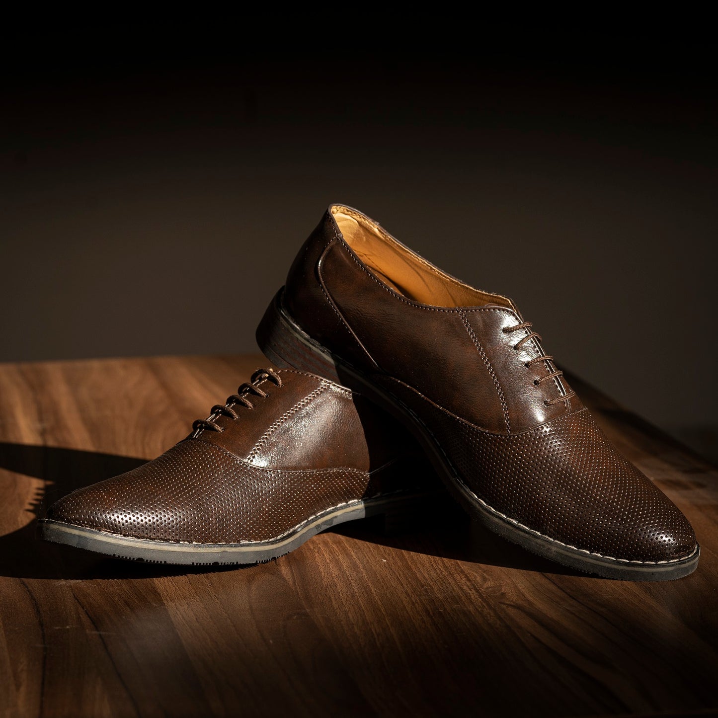 The Aurous Orion Oxford Formal Laceup Derby Shoes With Dotted Texture