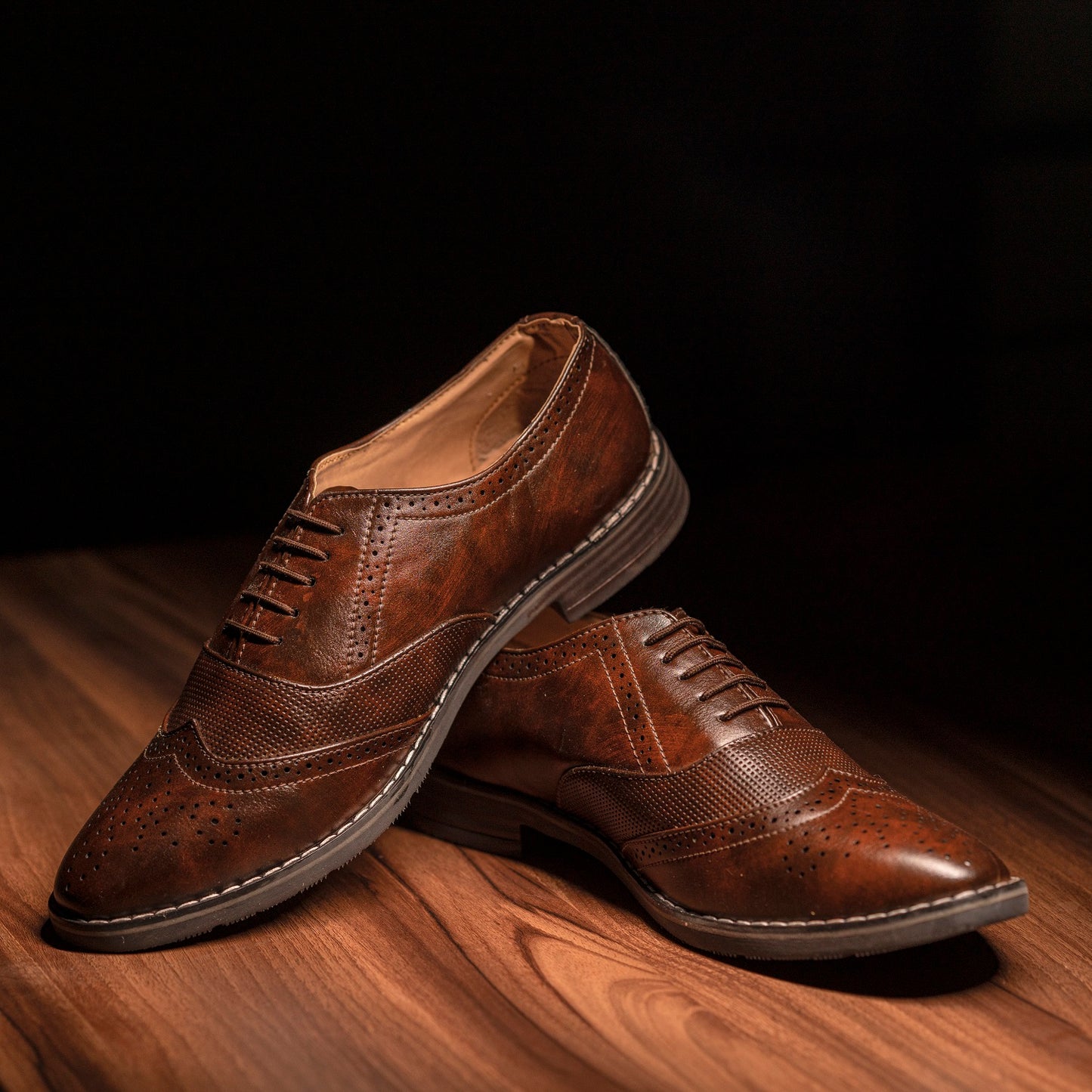 The Aurous Rio Laceup Formal Brogues With Wingtips