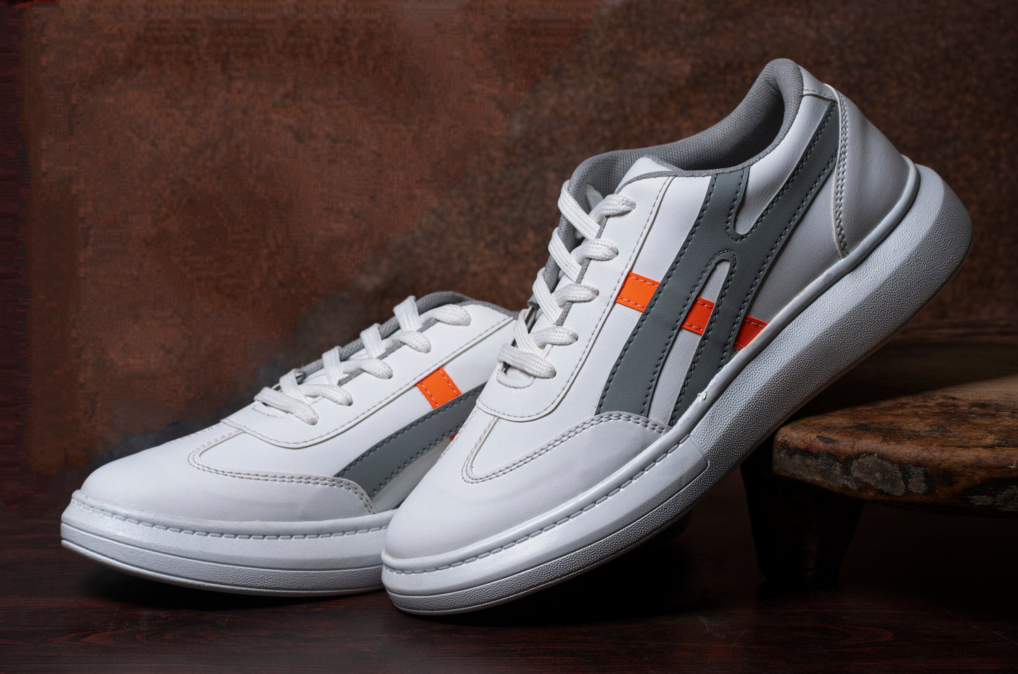 The Aurous Euphoria Lace up Sneakers