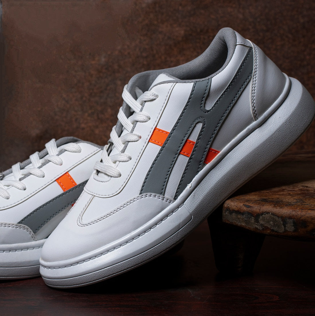 The Aurous Euphoria Lace up Sneakers