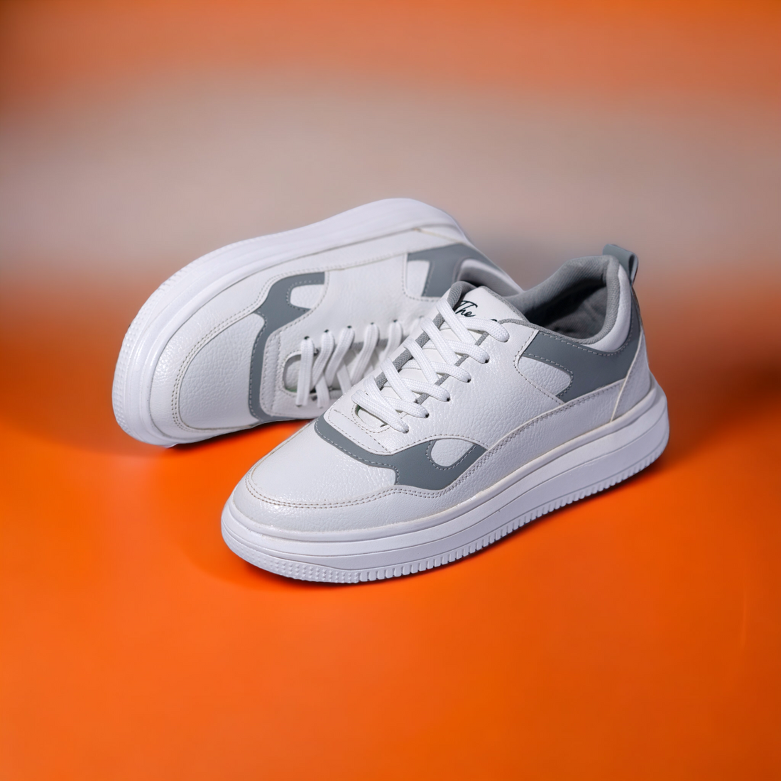 The Aurous Owen White Laceup Sneakers