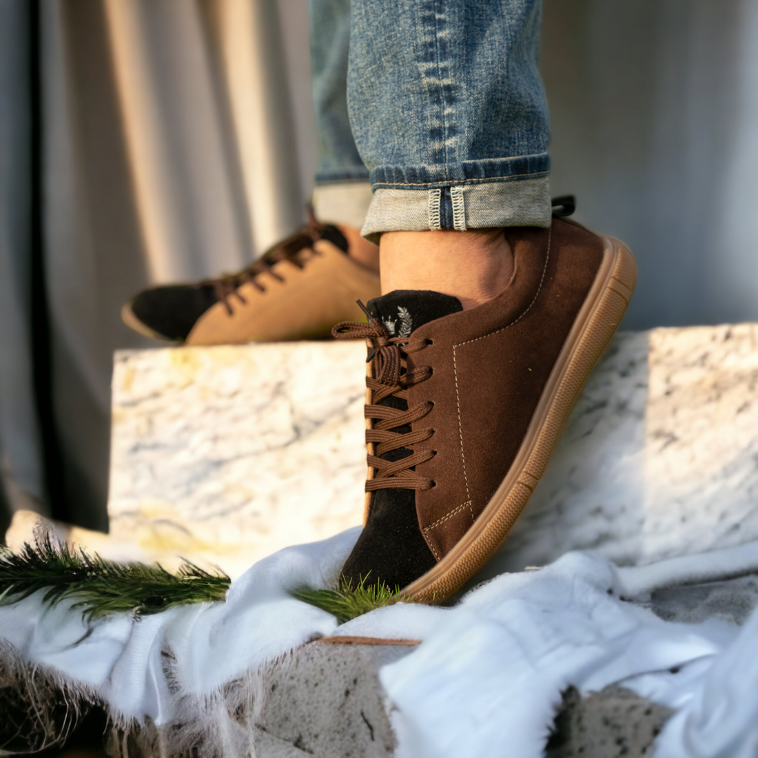 The Aurous Resonate Dual Color Laceup Sneakers