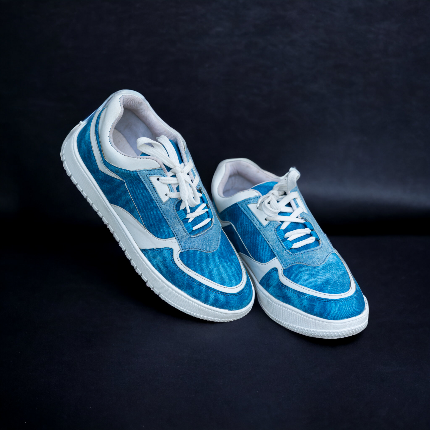 The Aurous Sapphire Laceup Sneakers