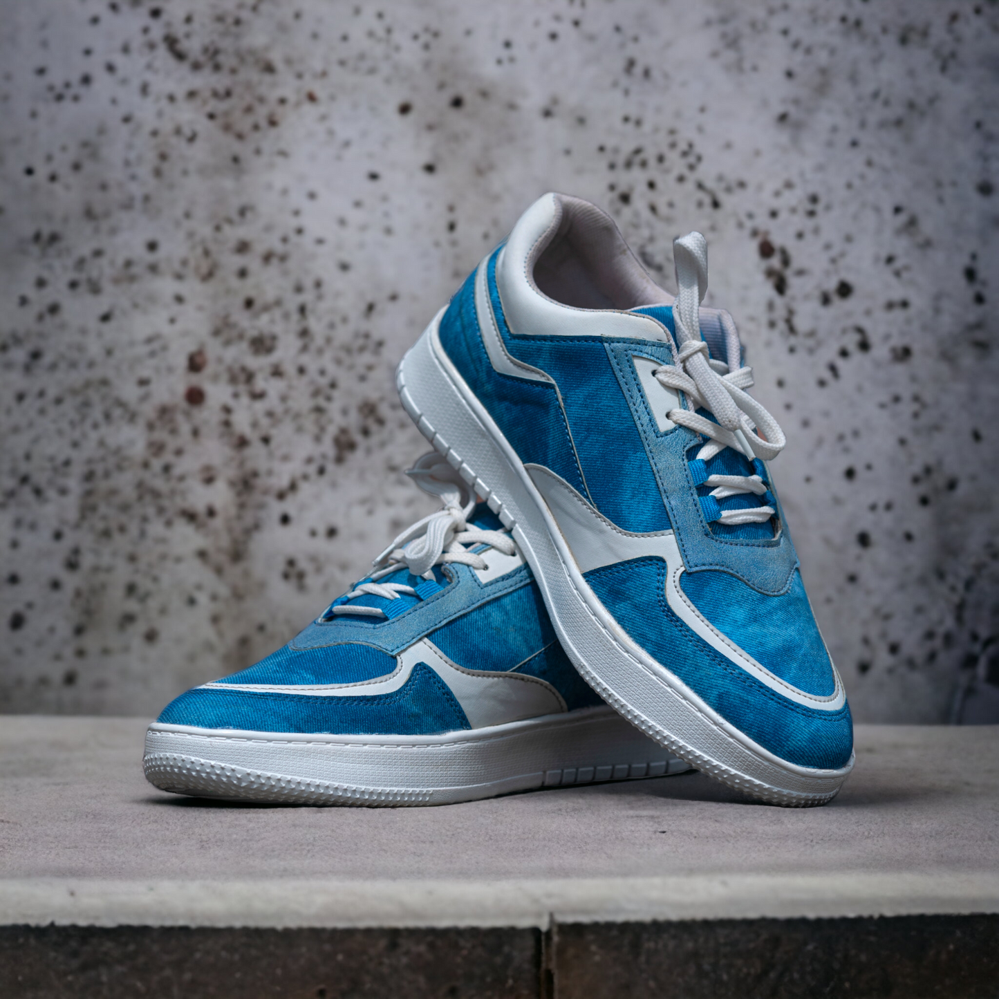 The Aurous Sapphire Laceup Sneakers