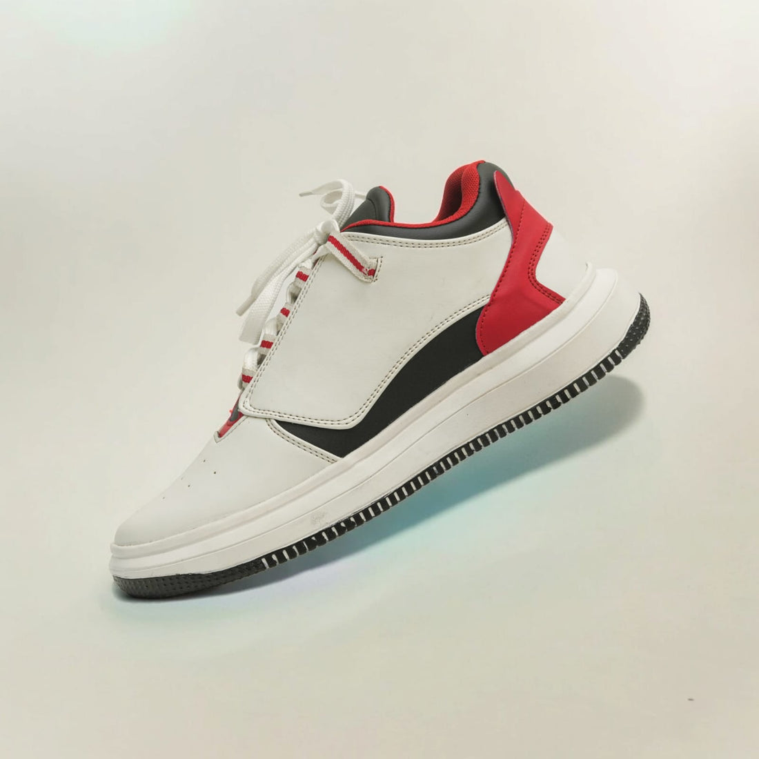 Sprint Laceup Sneakers