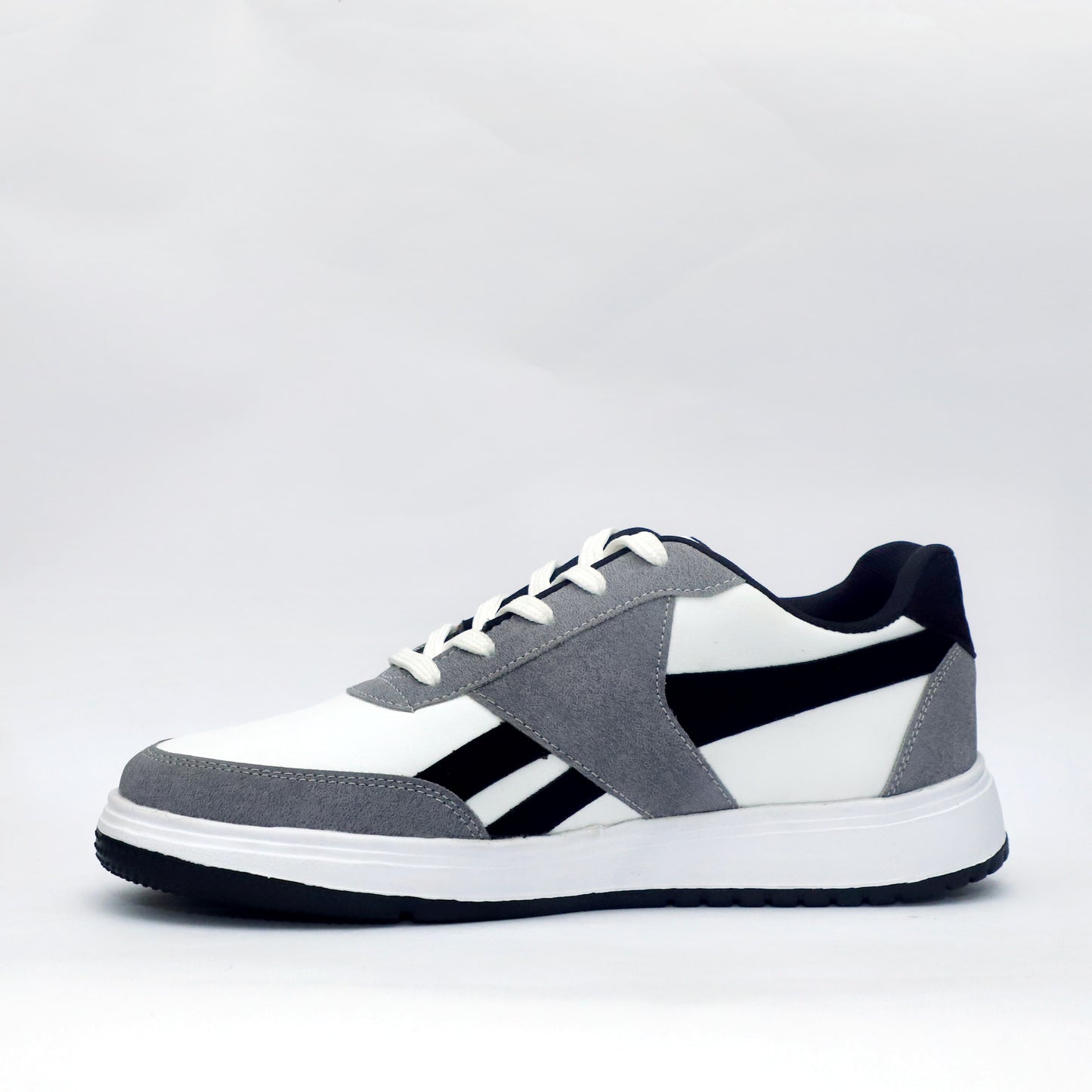 The Aurous Trigenic Laceup Sneakers