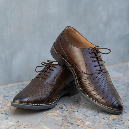 The Aurous Socrates Oxford Formal Laceup Derby Shoes With Dotted Texture - Brown Edition