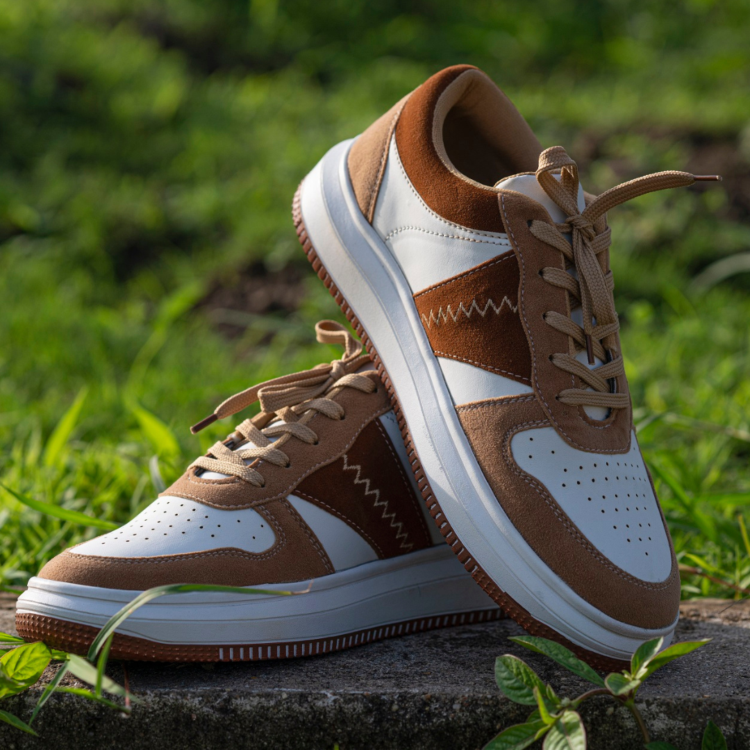 The Aurous Zion Laceup Sneakers