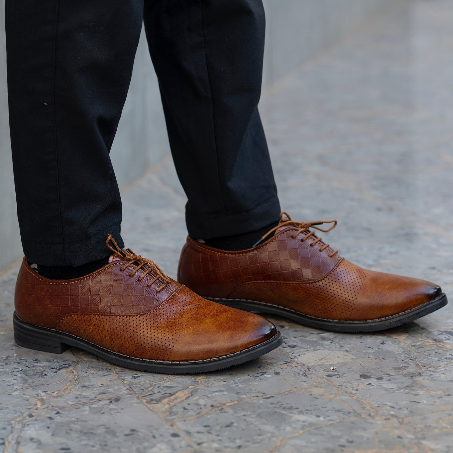 The Aurous Athens Oxford Formal Laceup Derby Shoes With Dotted Texture